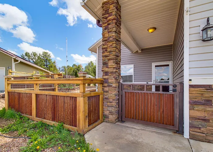 Private Patio + Gazebo: Show Hideaway!